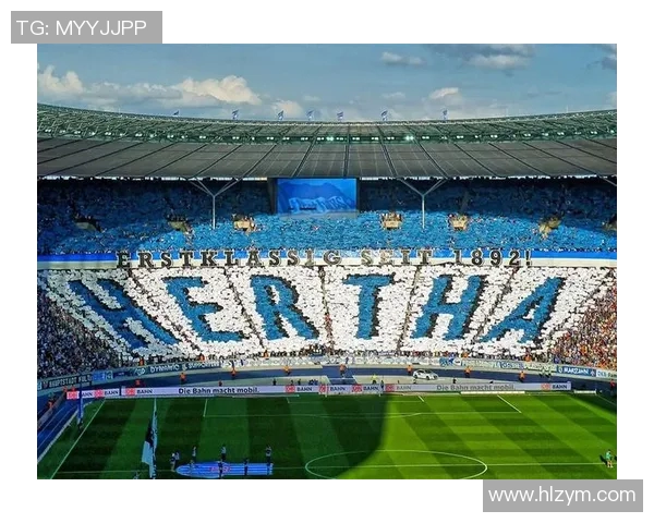 黄色头发足球球星赛场风采与个性魅力全面解析 黄色头发足球球星赛场风采与个性魅力全面解析